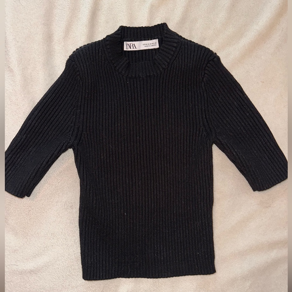 Zara black short sleeve sweater shirt